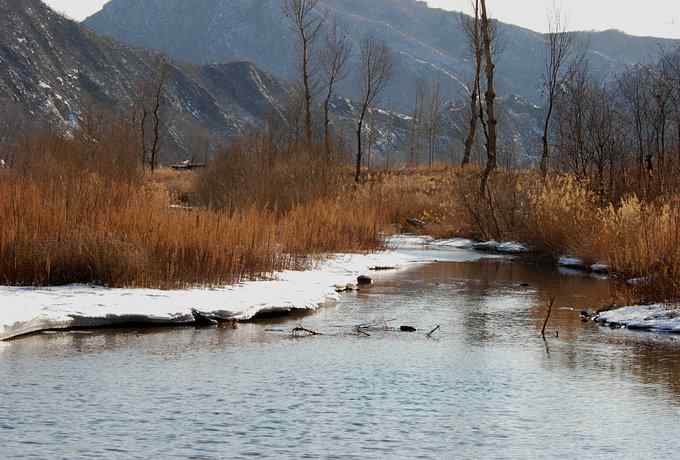 白河峡谷三月雪