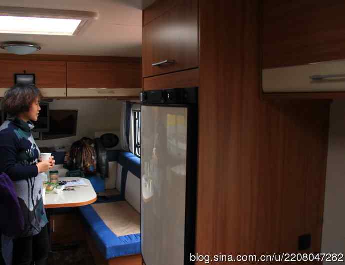 153.新年好开端新鸟---杂色山雀、房车