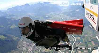 【视频】猫头鹰学习飞行的有趣过程