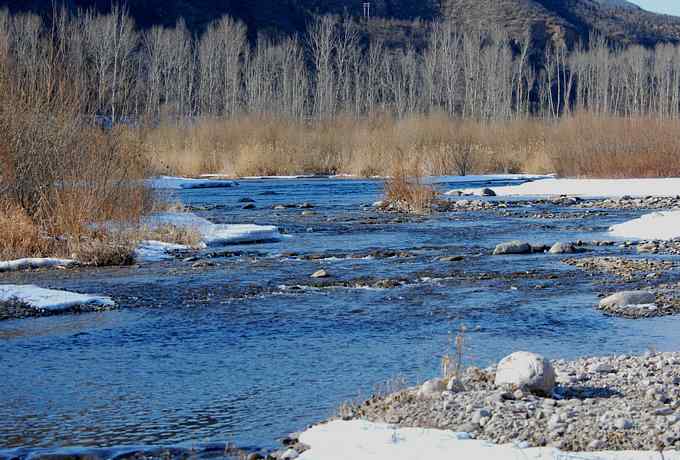 白河峡谷三月雪
