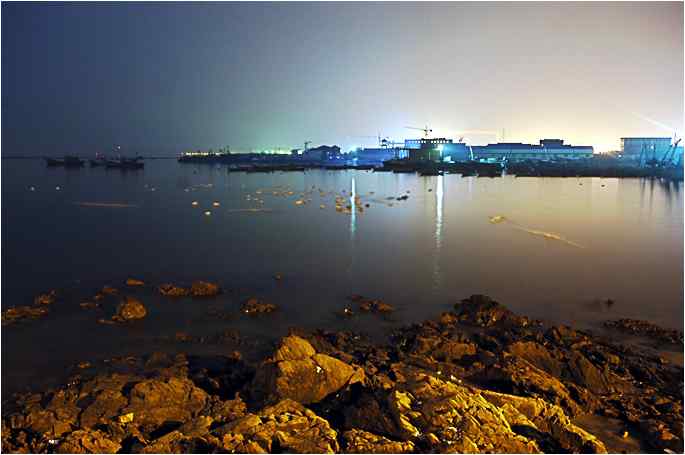 点击图片或使用键盘← →翻页