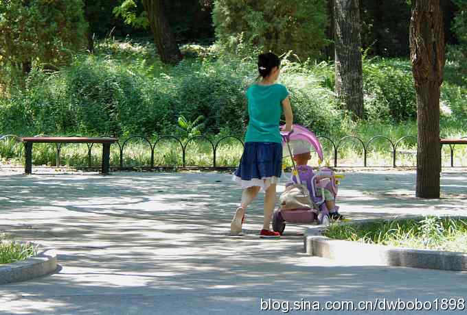 天坛公园里的鹊少和戴格格